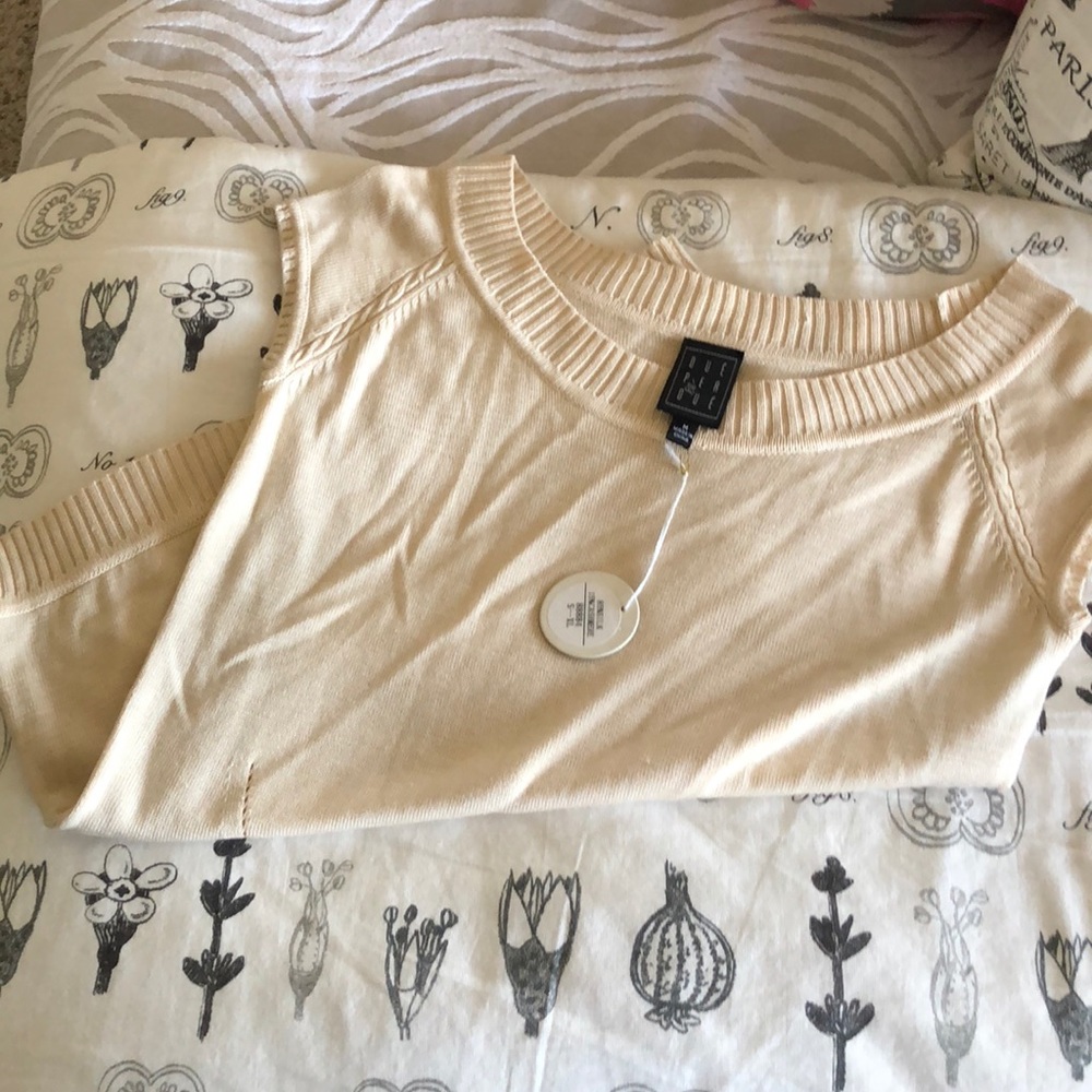 Dueperdue cap sleeve top
